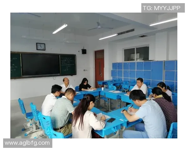 全面提升游泳技能的方法与技巧解析 从基础到高级的系统化教学方案