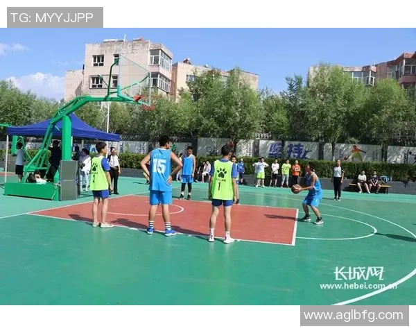 刘丽独家篮球心得分享探索技巧与心态的完美结合 刘丽独家篮球心得分享探索技巧与心态的完美结合